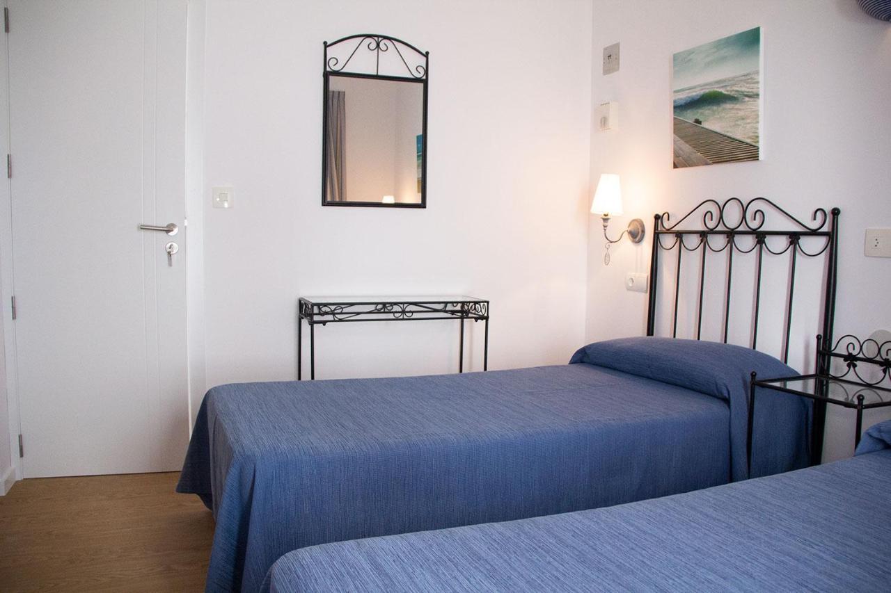 Hostal Alemania เอสปุญอลส์ ภายนอก รูปภาพ