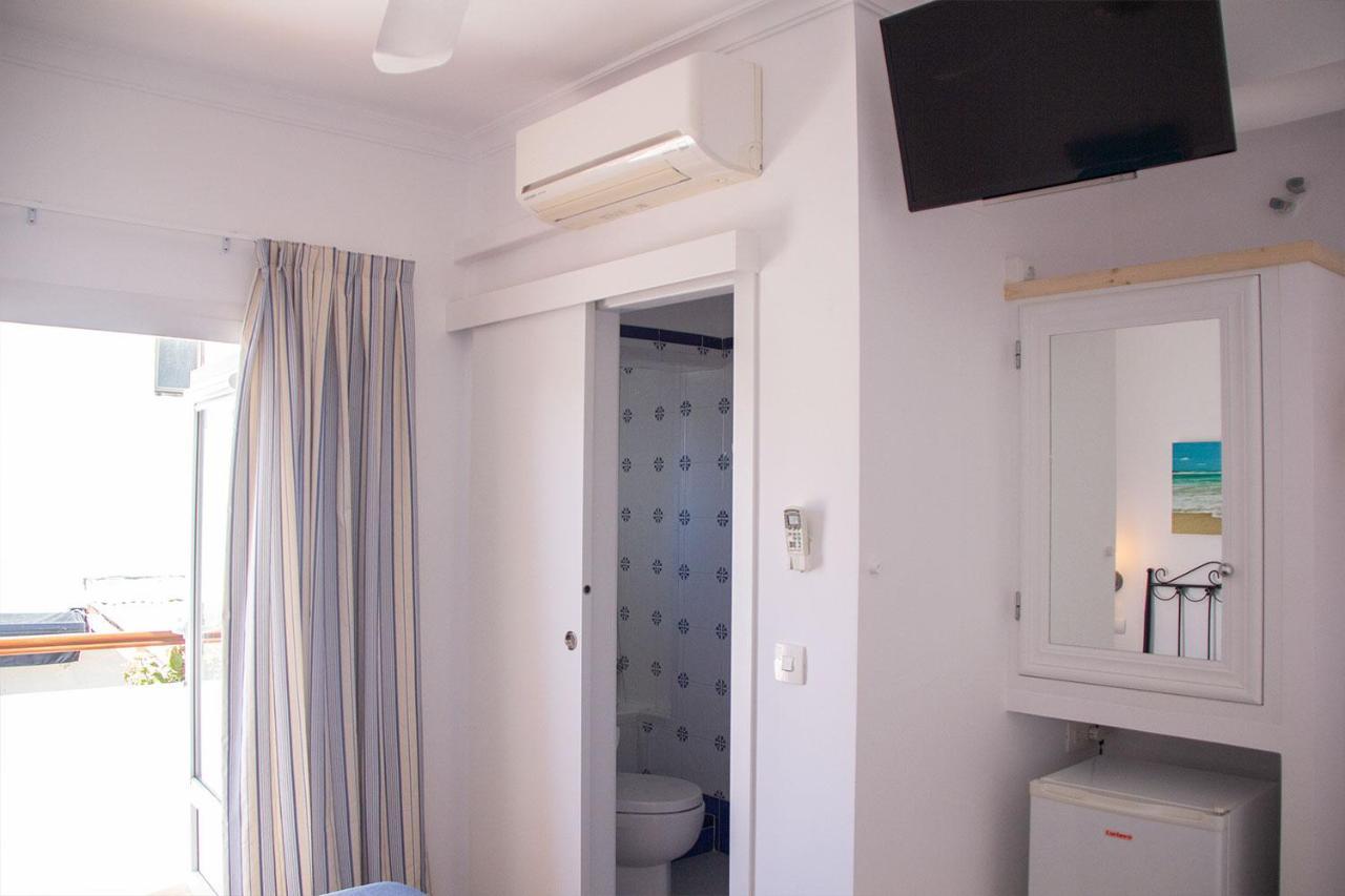 Hostal Alemania เอสปุญอลส์ ภายนอก รูปภาพ