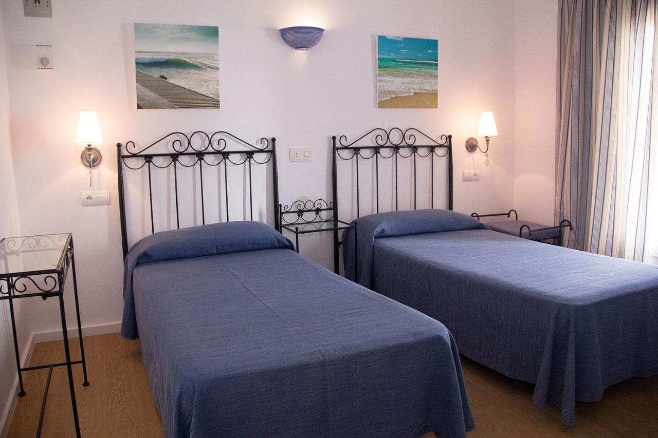 Hostal Alemania เอสปุญอลส์ ภายนอก รูปภาพ